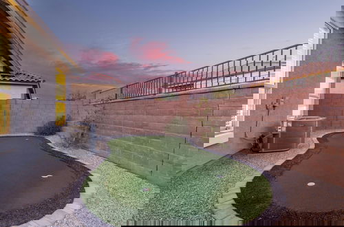 Photo 5 - Charming Home in the Desert