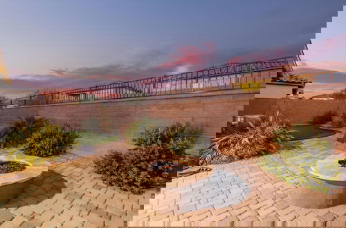 Photo 23 - Charming Home in the Desert