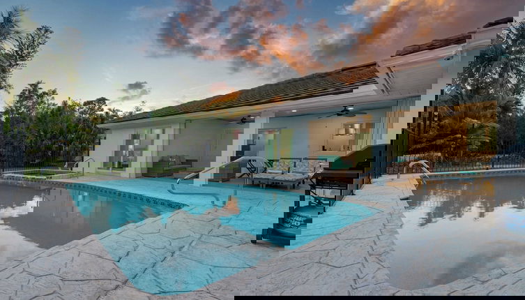 Foto 1 - Casa Bonita by Avantstay Large Backyard, Patio, Pool + Hot Tub