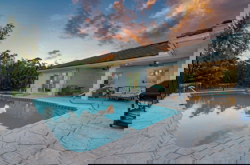 Foto 1 - Casa Bonita by Avantstay Large Backyard, Patio, Pool + Hot Tub