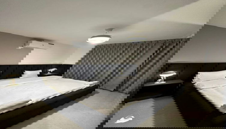 Foto 1 - Stylish Luxe Apartment Fr 0005