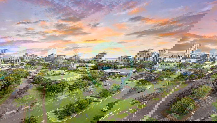 Photo 1 - ZEN Array Cityscape Panoramas Gym Pool BBQ