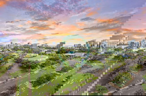 Photo 1 - ZEN Array Cityscape Panoramas Gym Pool BBQ