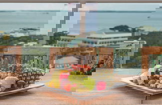 Foto 1 - Coastal Magnificence Pool Workspace Parking