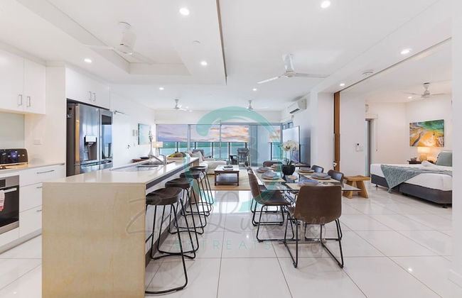 Coastal Magnificence Pool Workspace Parking - Foto 9