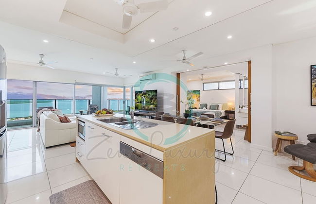 Coastal Magnificence Pool Workspace Parking - Foto 11
