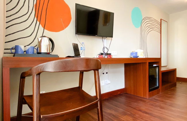 Best Choice And Homey Studio At LRT City Jatibening Apartment - Photo 19