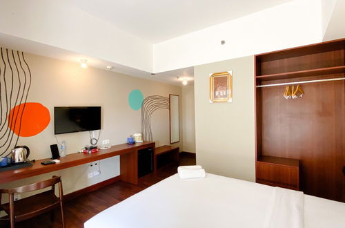 Foto 3 - Best Choice And Homey Studio At Gateway Park Lrt City Bekasi Apartment