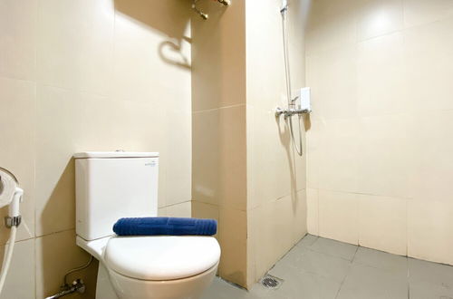 Photo 13 - Best Choice And Homey Studio At Gateway Park Lrt City Bekasi Apartment