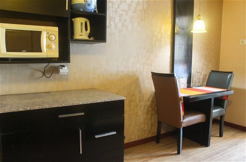 Photo 6 - Warm 1Br Apartment (No Kitchen) At Marbella Suites Dago Pakar Bandung