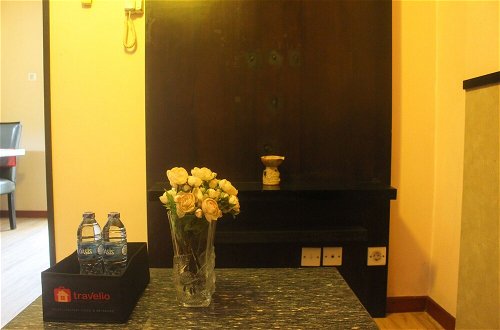Photo 12 - Warm 1Br Apartment (No Kitchen) At Marbella Suites Dago Pakar Bandung