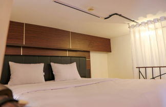 Foto 3 - Spacious And Comfort Stay Studio At Green Bay Pluit Apartment