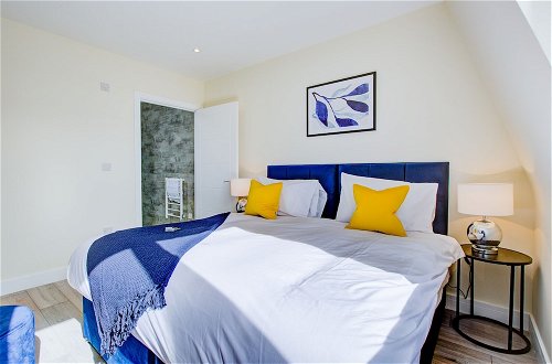 Photo 3 - Charming 2-bed Apartment in Cheam, Sutton