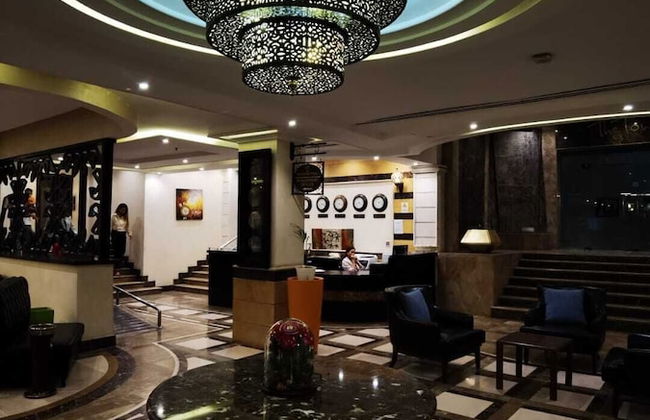 the continent residence - Photo 3