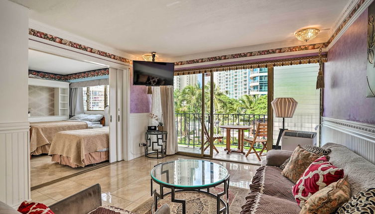 Photo 1 - Honolulu Condo Vacation Rental w/ Pool Access