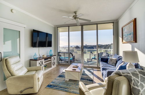 Photo 8 - Beachside Biloxi Club Condo: Balcony w/ Ocean View