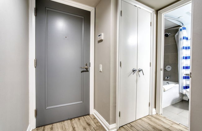 Yorkville Modern 1 Bedroom Suite Toronto - Foto 34