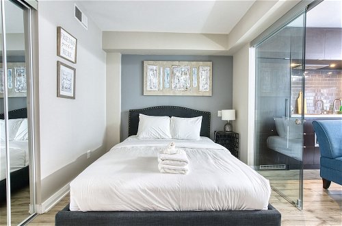 Foto 4 - Yorkville Modern 1 Bedroom Suite Toronto