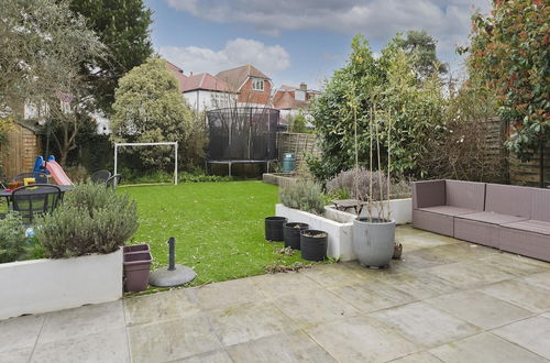 Photo 34 - Wonderful Family Home With Garden Near Twickenham by Underthedoormat