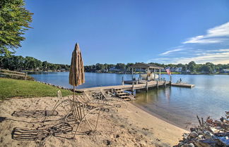 Foto 1 - Smith Mountain Lake Retreat w/ Private Beach