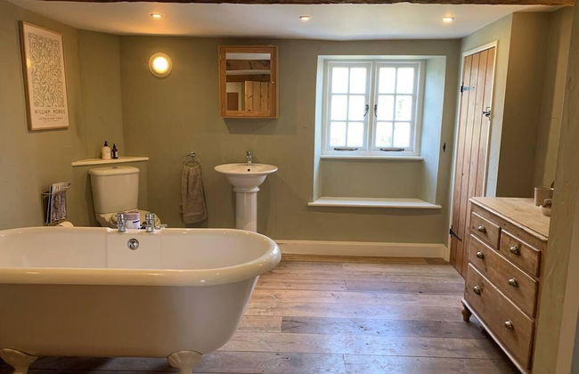Charming 3-bed Cottage Near Chipping Norton - Photo 8