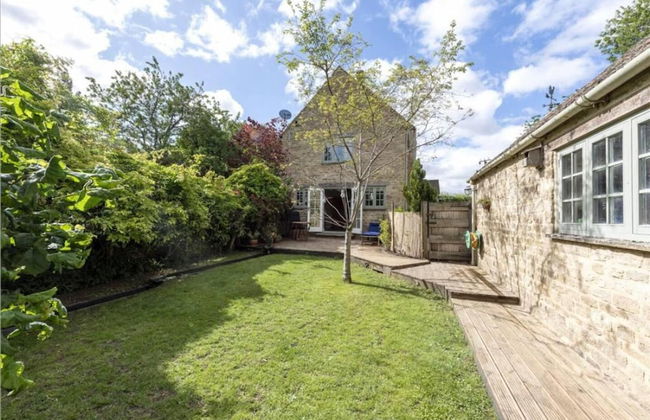 Charming 3-bed Cottage Near Chipping Norton - Photo 12