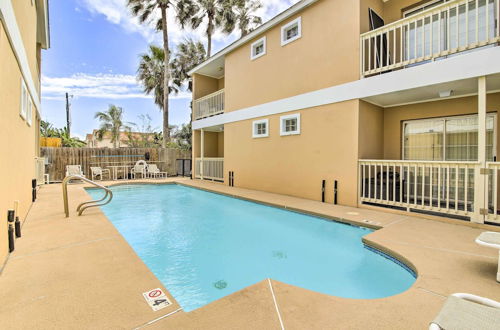 Photo 17 - South Padre Island Getaway - Newly Renovated