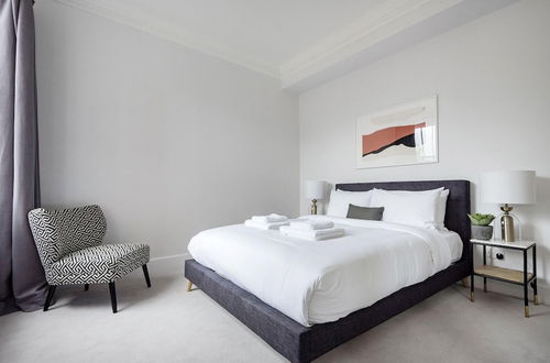 Photo 2 - The Cadogan Suite Next to Sloane Square