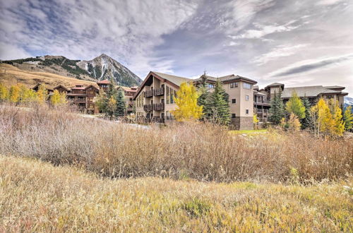 Foto 9 - Cozy Crested Butte Condo 50 Yards From Ski Lift