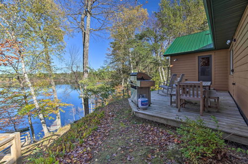 Foto 3 - UP Badger Lodge at Powell Lake With Fire Pit