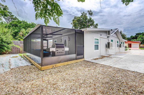 Photo 3 - Sarasota Home w/ Screened Porch, Walk To Zoo