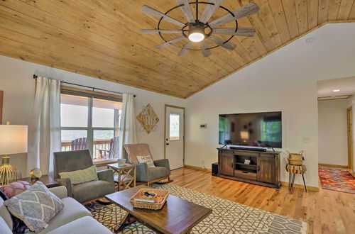 Photo 20 - Sky Blue Overlook - Hot Tub & Screened Porch