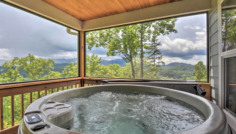 Photo 1 - Sky Blue Overlook - Hot Tub & Screened Porch