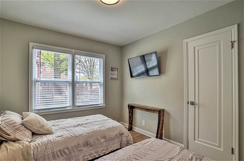 Foto 4 - Cozy Home: Wifi, Parking, 5 Mi to Dtwn Mpls