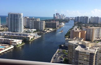 Foto 3 - Stunning Studio Apartment w Breathless View Miami 1909b