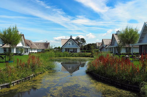 Photo 15 - Beautiful Villa Near North Sea Beach