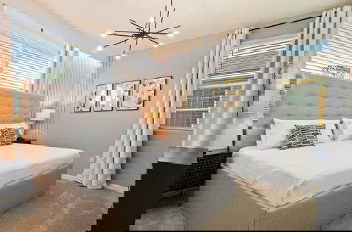 Photo 13 - Bright and Spacious Solara Resort Retreat