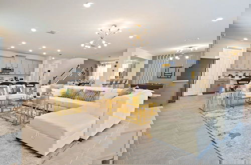 Photo 19 - Bright and Spacious Solara Resort Retreat
