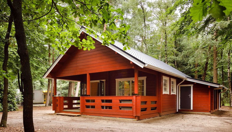 Foto 1 - Wooden Lodge With a Veranda, in Veluwe