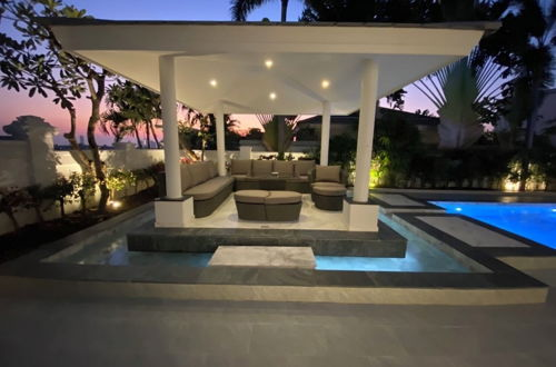 Photo 23 - Luxury Pool Villa 510 4BR 8-10 Persons