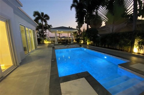 Foto 37 - Luxury Pool Villa 510 4BR 8-10 Persons