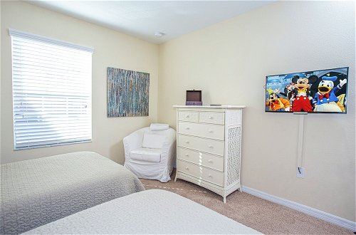 Foto 27 - Stunning 4 Bedroom w Pool Close to Disney 8940 Paradise Palms Resort