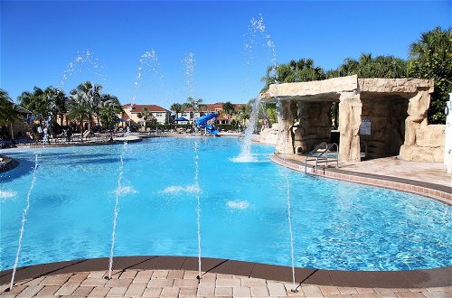 Foto 77 - Stunning 4 Bedroom w Pool Close to Disney 8940 Paradise Palms Resort