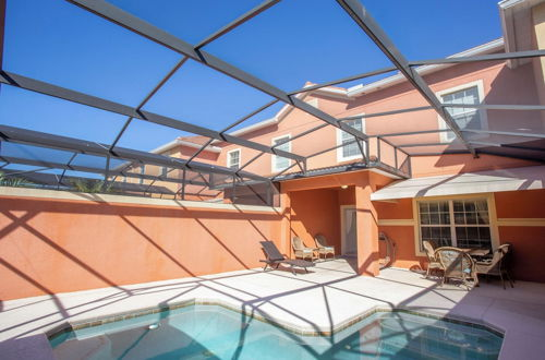 Foto 3 - Stunning 4 Bedroom w Pool Close to Disney 8940 Paradise Palms Resort