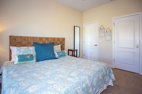 Photo 6 - Stunning 4 Bedroom w Pool Close to Disney 8940 Paradise Palms Resort