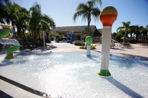 Foto 48 - Stunning 4 Bedroom w Pool Close to Disney 8940 Paradise Palms Resort