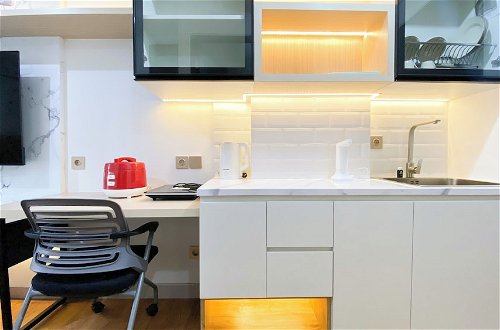 Foto 9 - Best Deal And Simply Look Studio Transpark Cibubur Apartment