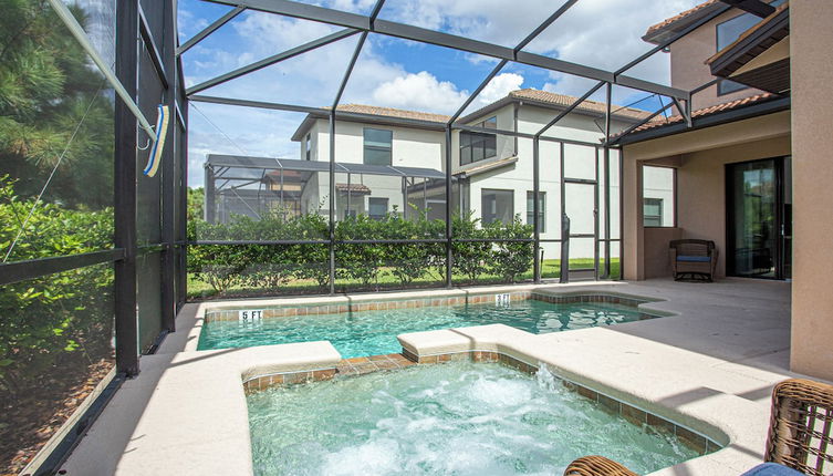 Photo 1 - Luxury 5Bd w Jacuzzi Pool Near Disney 5528