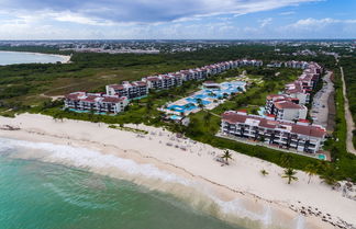 Photo 1 - Stunning Ocean Front By Condo Boutique