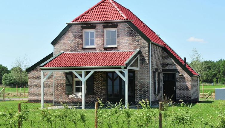 Photo 1 - Villa With Sauna & Bubble Bath in Limburg